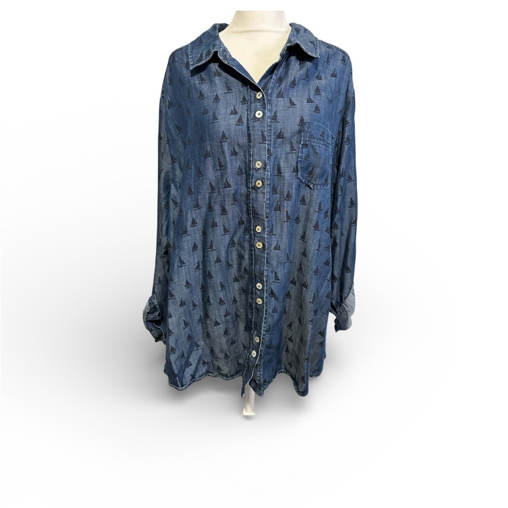Foxcroft Blue Button-Up Shirt with Triangle Pattern size 22W